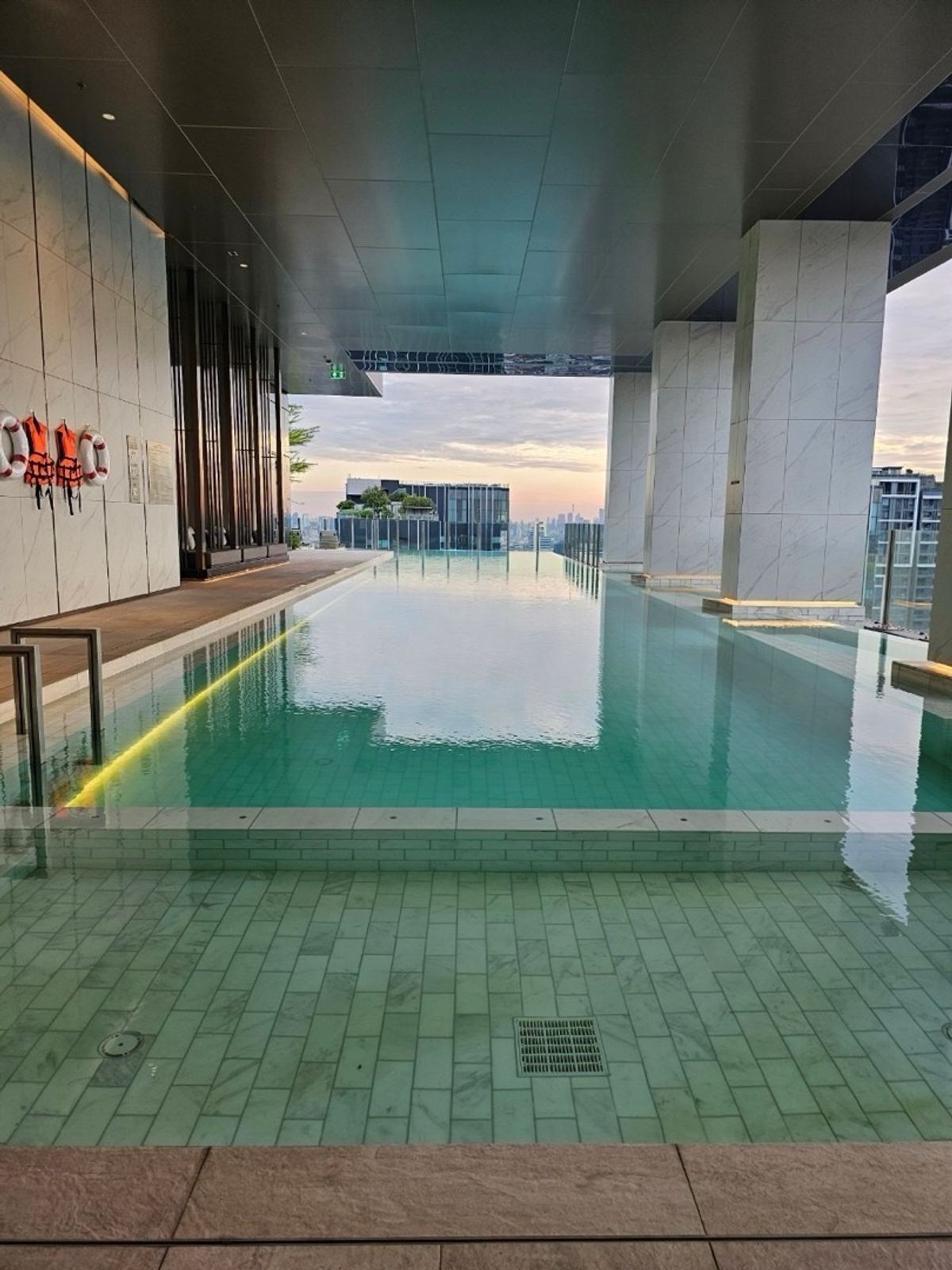 ให้เช่าคอนโดลาดพร้าว เซ็นทรัลลาดพร้าว : 🔥ให้เช่าด่วน 🔥 ไลฟ์ พหล - ลาดพร้าว  วิวสวนจตุจักร เฟอร์ครบพร้องเข้าอยู่ ใกล้MRTและBTS