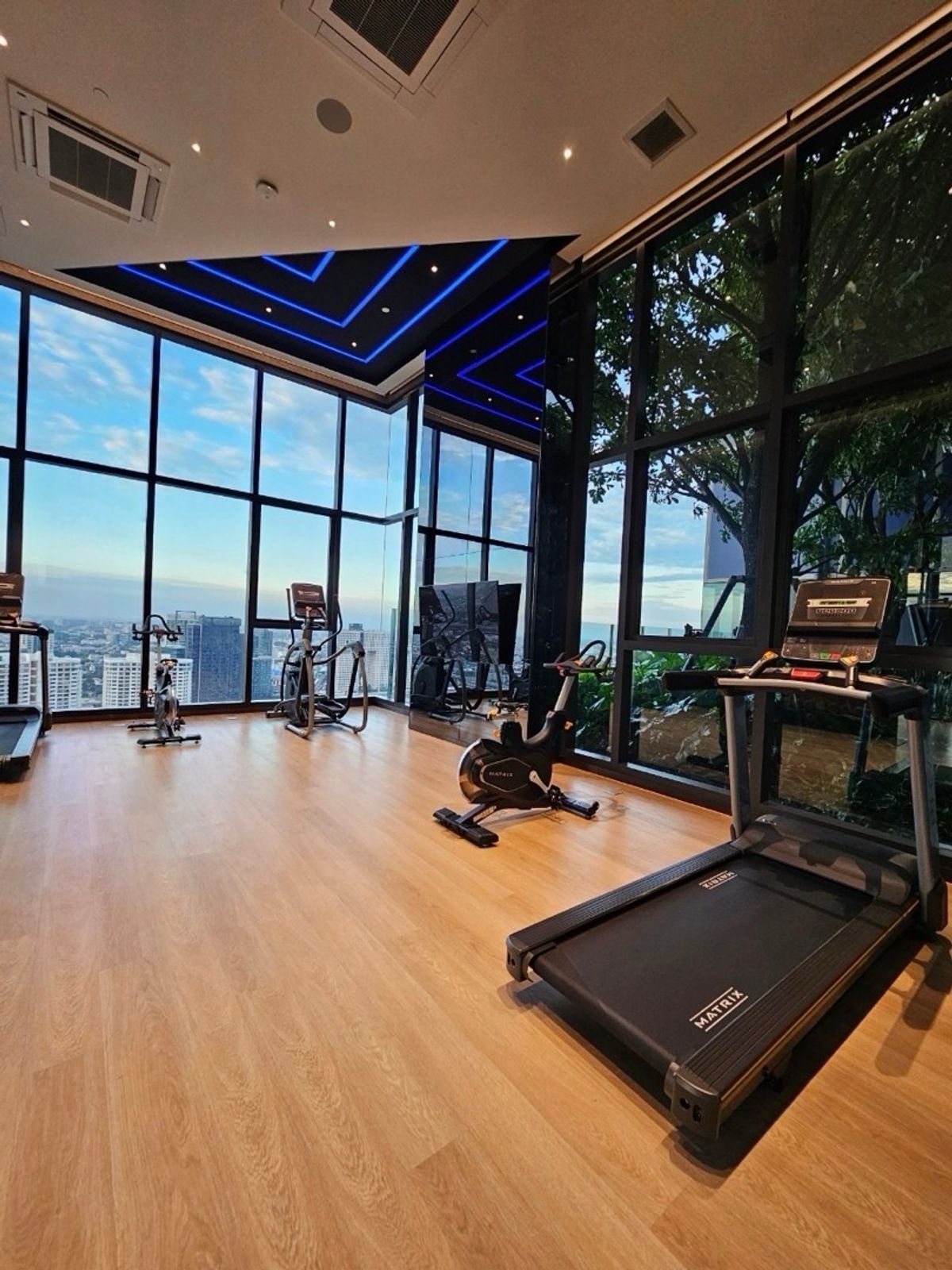 ให้เช่าคอนโดลาดพร้าว เซ็นทรัลลาดพร้าว : 🔥ให้เช่าด่วน 🔥 ไลฟ์ พหล - ลาดพร้าว  วิวสวนจตุจักร เฟอร์ครบพร้องเข้าอยู่ ใกล้MRTและBTS