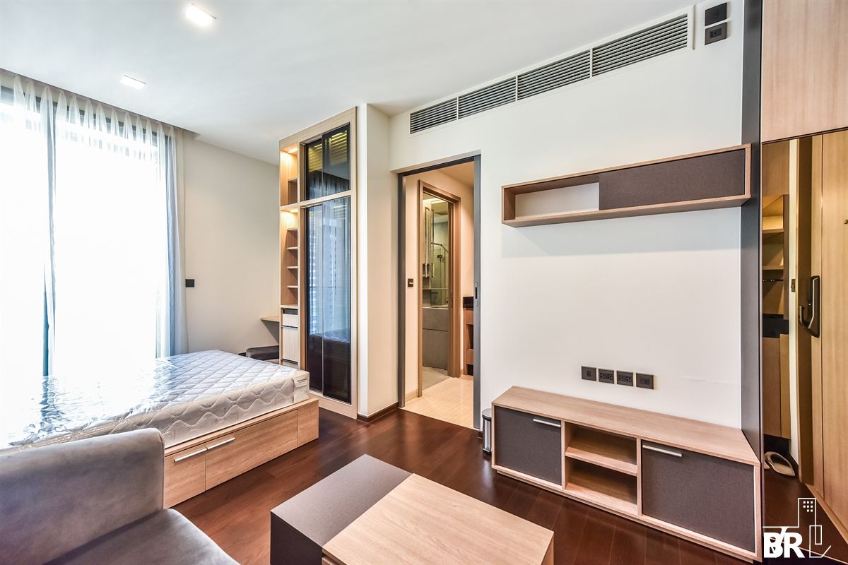ให้เช่าคอนโดราชเทวี พญาไท : Hot!! Available on 31Aug25 The Line Rachatehwi Studio 28.5 sqm. 20K/Month Call Aumi 0658209572
