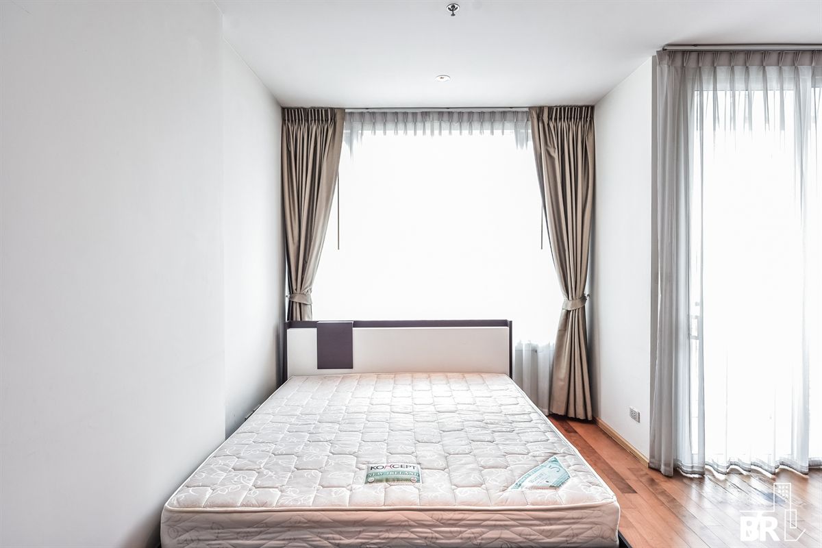 ขายคอนโดราชเทวี พญาไท : Hot Sell Villa Rachathewi Studio 40sqm. 6.35MB only Call Khun Aumi 0658209572