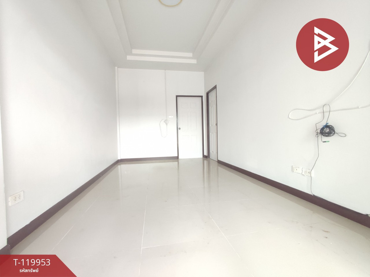 Townhouse for sale Niraville Care Life Village, Krathum Baen Samut Sakhon Loading...