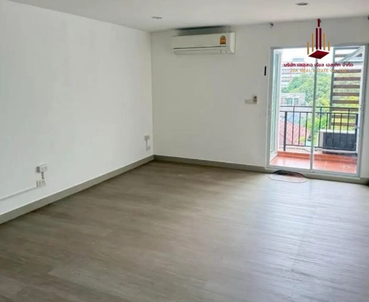 For SaleCondoOnnut, Udomsuk : ✨ For Sale: Regent Home 22 Sukhumvit 85 Condo ✨ 💰 ONLY 1,648,000 THB