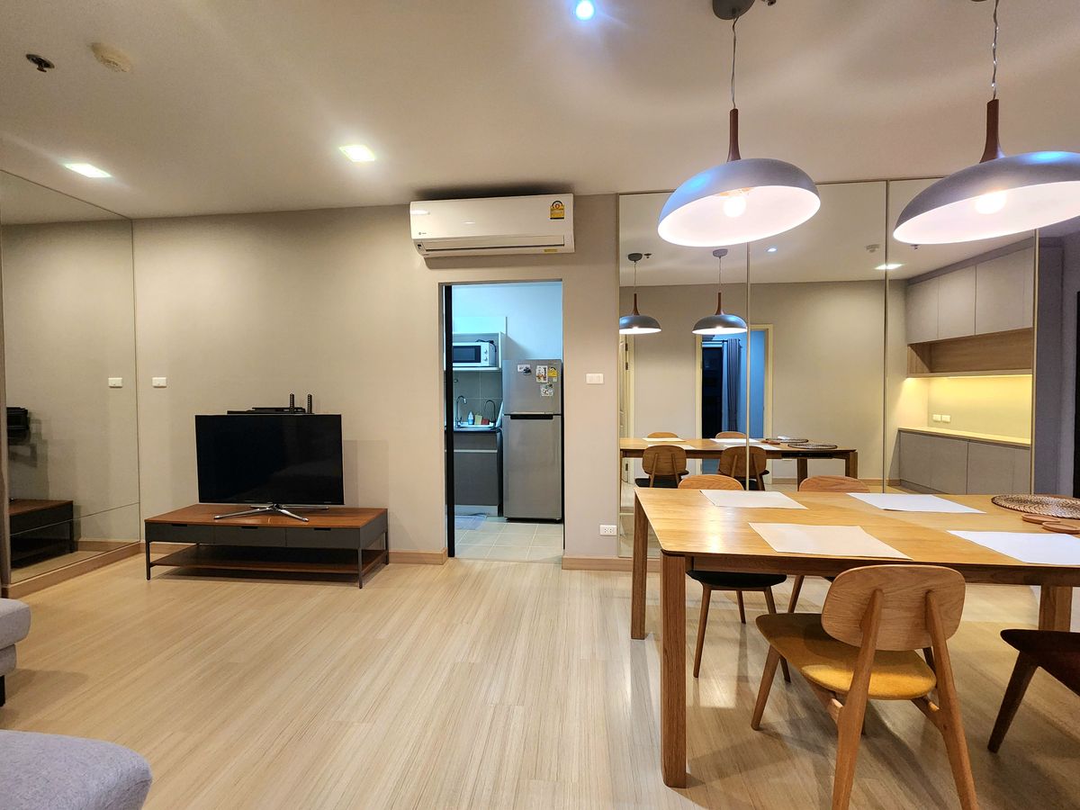 คอนโดพระราม 8 สามเสน ราชวัตร : ลดราคาครับผม** ให้เช่าและSale / ขาย ศุภาลัย ซิตี้ รีสอร์ท พระราม 8 **ห้องจริงภาพจริง**ให้หมดเลยตามรายละเอียด 2 นอน 75 ตารางเมตร วิวสระน้ำ SNS027 ข้อมูลเพิ่มเติม...