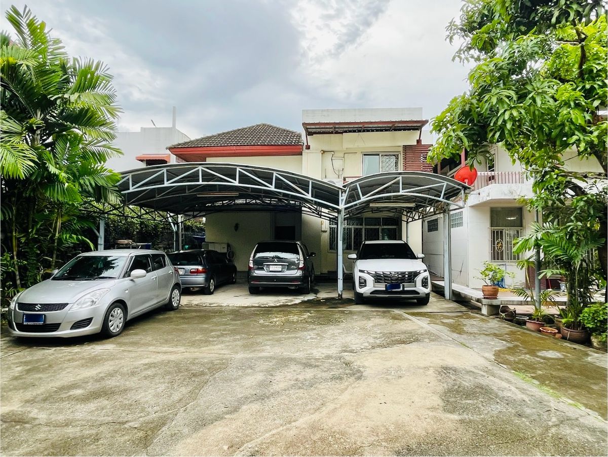 ขายบ้านอ่อนนุช อุดมสุข : ขายบ้านเดี่ยว 3หลัง 350ตรว.ซอยสุขุมวิท64 ใกล้ทางด่วน บ้านสวยสภาพดีมากพร้อมอยู่ ลัดขึ้นทางด่วนได้หลายทาง