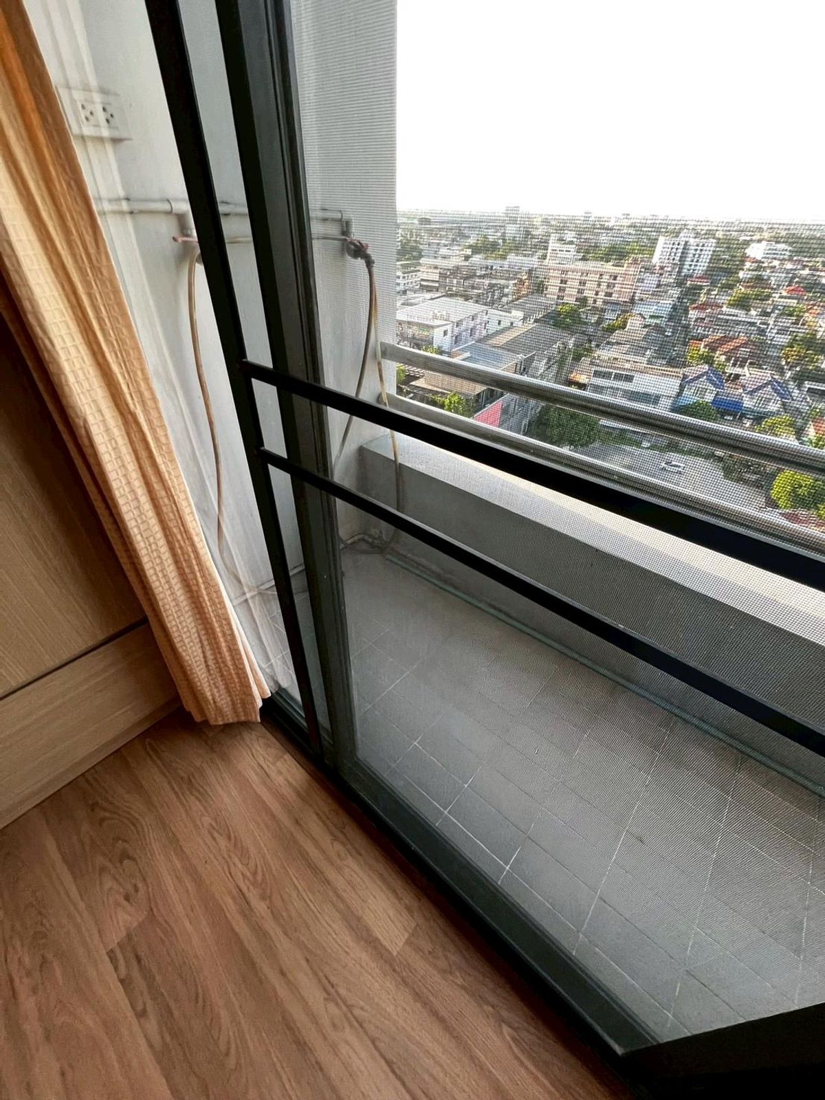 For SaleCondoBang kae, Phetkasem : Condo for sale, excellent location next to the BTS, near Bang Phai MRT station, Phetkasem Rd. (Sold with tenant) Beautiful room, good condition, fully furnished.