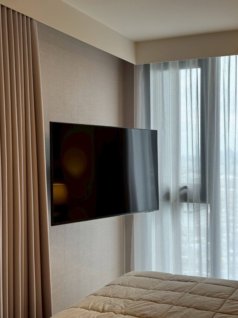 ให้เช่าคอนโดคลองเตย กล้วยน้ำไท : 🔥ให้เช่าด่วน🔥ไลฟ์ พระราม 4 - อโศก Vertiplex เพดานสูง วิวบางกระเจ้า ตกแต่งหรู+เฟอร์ครบ ใกล้สถานีรถไฟฟ้าใต้ดิน 900เมตร