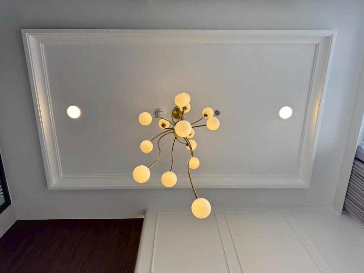 ให้เช่าคอนโดคลองเตย กล้วยน้ำไท : 🔥ให้เช่าด่วน🔥ไลฟ์ พระราม 4 - อโศก Vertiplex เพดานสูง วิวบางกระเจ้า ตกแต่งหรู+เฟอร์ครบ ใกล้สถานีรถไฟฟ้าใต้ดิน 900เมตร