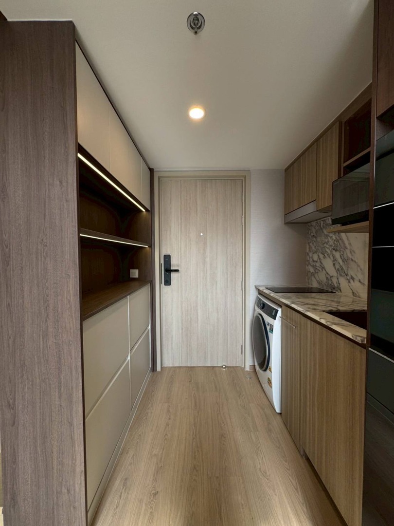 ให้เช่าคอนโดคลองเตย กล้วยน้ำไท : 🔥ให้เช่าด่วน🔥ไลฟ์ พระราม 4 - อโศก Vertiplex เพดานสูง วิวบางกระเจ้า ตกแต่งหรู+เฟอร์ครบ ใกล้สถานีรถไฟฟ้าใต้ดิน 900เมตร