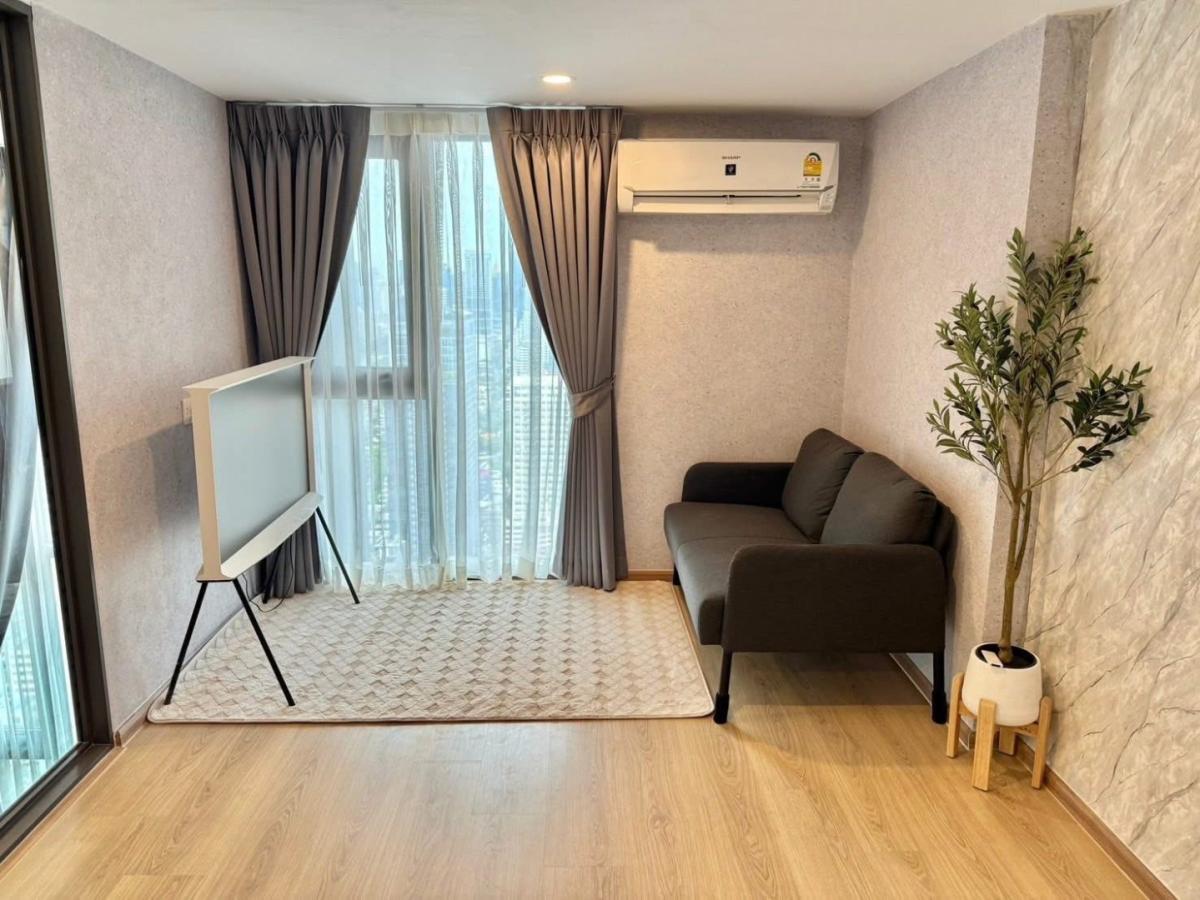 ให้เช่าคอนโดคลองเตย กล้วยน้ำไท : 🔥ให้เช่าด่วน🔥ไลฟ์ พระราม 4 - อโศก Vertiplex เพดานสูง วิววิวสวนเบญจกิติ์ เฟอร์ครบพร้อมเข้าอยู่ 