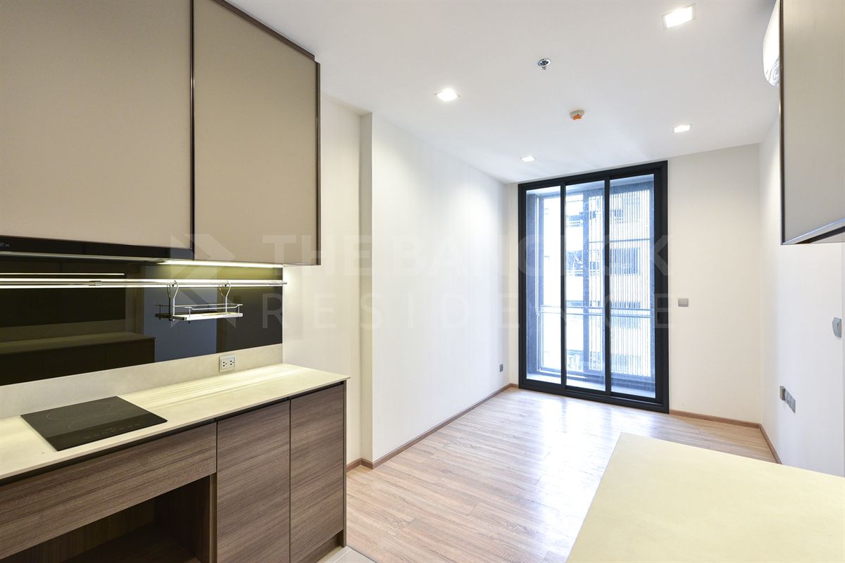 ขายคอนโดสะพานควาย จตุจักร : Hot Deal!! Sell The Line Phahol Pradipat 1B1B 33sqm. 4.56MB Call  Aumi 0658209572 