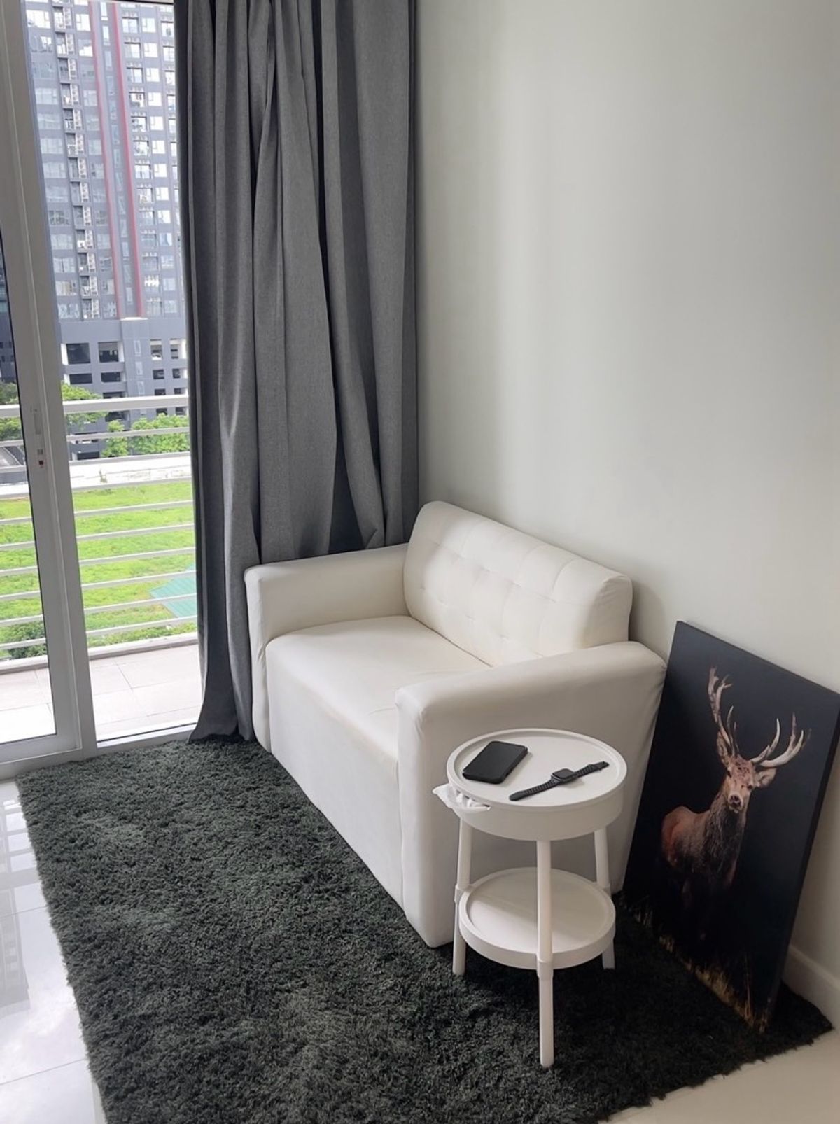 For RentCondoRama9, Petchburi, RCA : FOR RENT: The Mark Ratchada Airport Link
Spacious 2-Bedroom near MRT & ARL 
(Co-Agent Welcome) ✅

Type: Condo
Rooms: 2 Bedrooms / 1 Bathroom
Size: 57 Sq.m.
Floor: 8th
Rent: 25,000 THB/month
