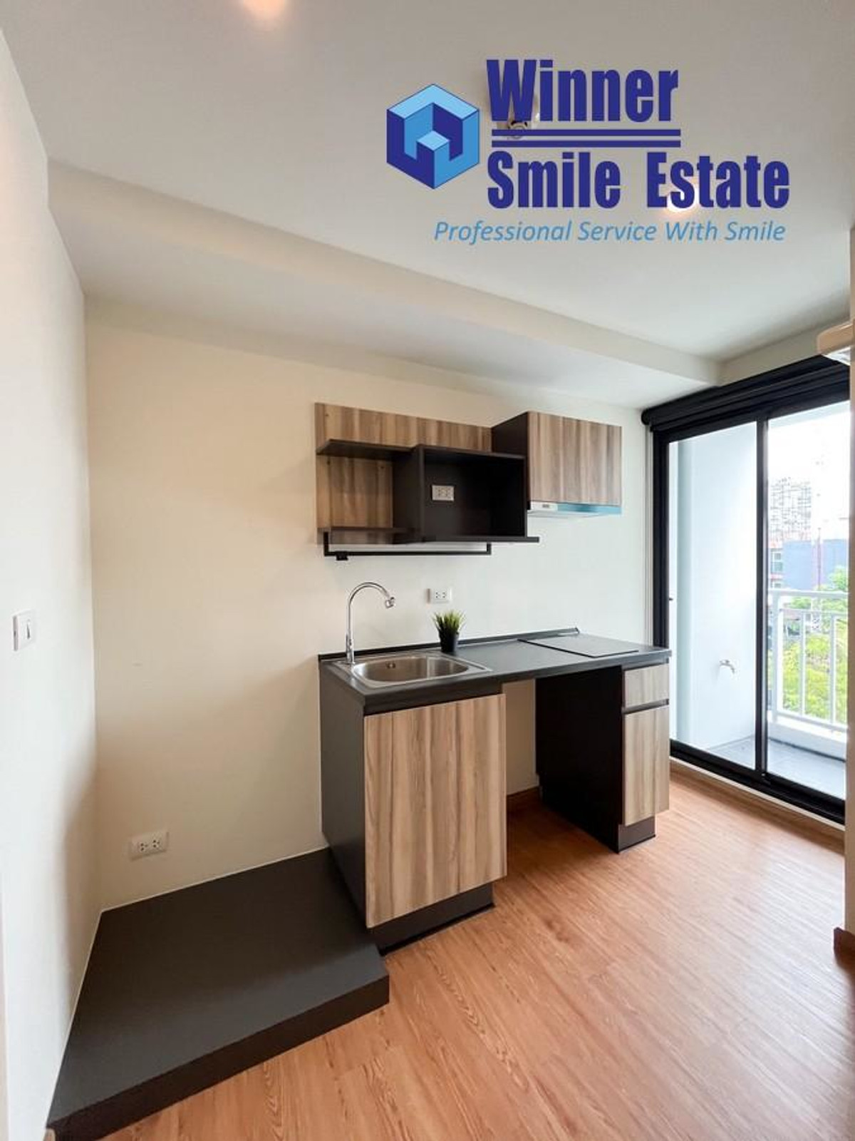 For SaleCondoRatchadapisek, Huaikwang, Suttisan : Condo for sale Arise Condo Ratchada 19: What?