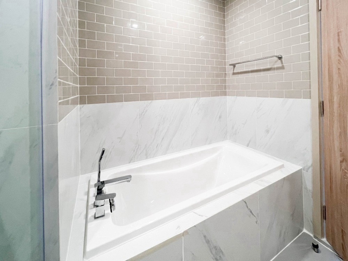 For RentCondoRatchathewi,Phayathai : XT Phayathai 2BED 2BATH * Best Price * 🔥45,000/Month🔥rare Unit Please Hurry !!! ☎️Call/Line: 094-162-4424