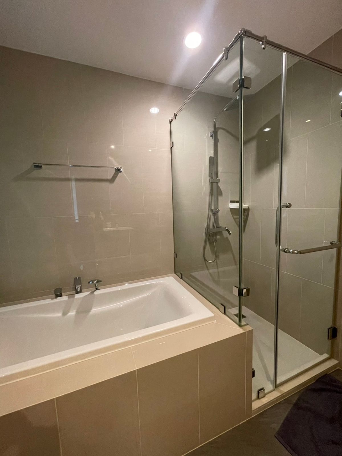 For RentCondoSriracha Laem Chabang Ban Bueng : For Rent – ​​Symphony Condo Sriracha 2 Beds (S03-2107)