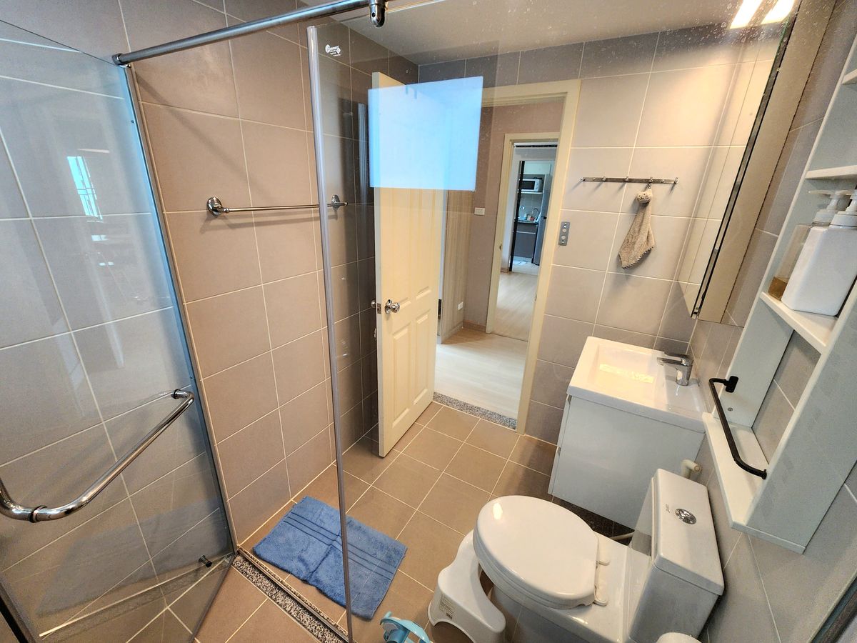 คอนโดพระราม 8 สามเสน ราชวัตร : ลดราคาครับผม** ให้เช่าและSale / ขาย ศุภาลัย ซิตี้ รีสอร์ท พระราม 8 **ห้องจริงภาพจริง**ให้หมดเลยตามรายละเอียด 2 นอน 75 ตารางเมตร วิวสระน้ำ SNS027 ข้อมูลเพิ่มเติม...