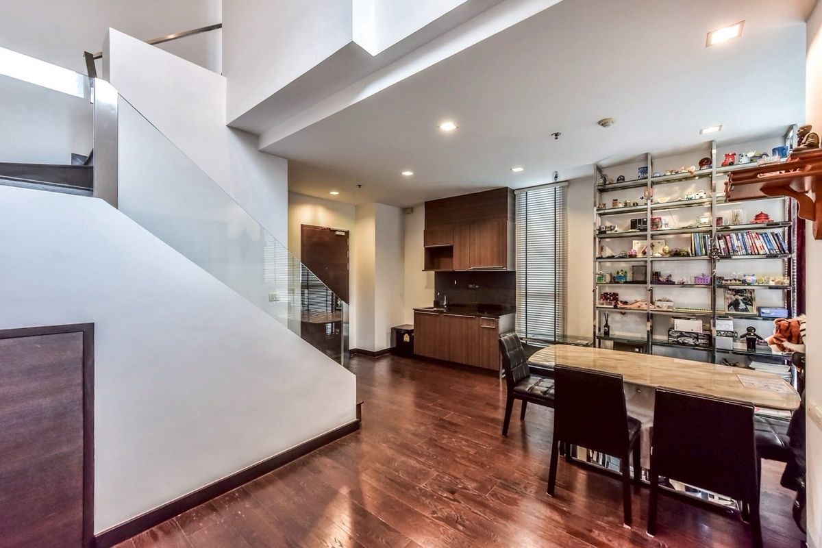 ขายคอนโดราชเทวี พญาไท : ✨ขาย Duplex 1Bed2Bath 61 ตรม. ตำแหน่งหายาก ราคาดีที่สุดในตึก - Ideo Q พญาไท (099-3639692 คุณเตย) 