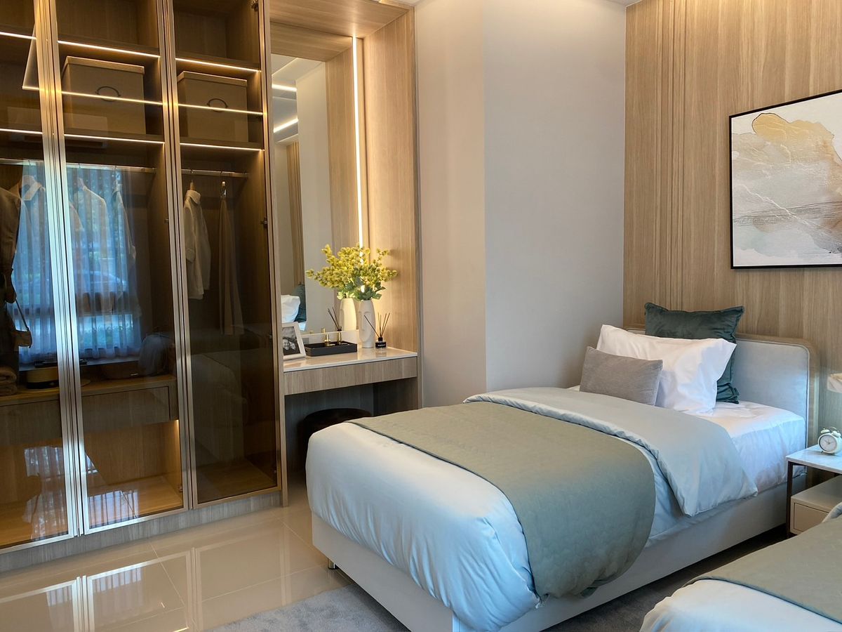 For SaleHouseLadkrabang, Suwannaphum Airport : & quot; Ban Ninya, Krungthep Kreetha Motorway & quot; 3 -storey detached house project, Krungthep Kreetha from Central Pattana