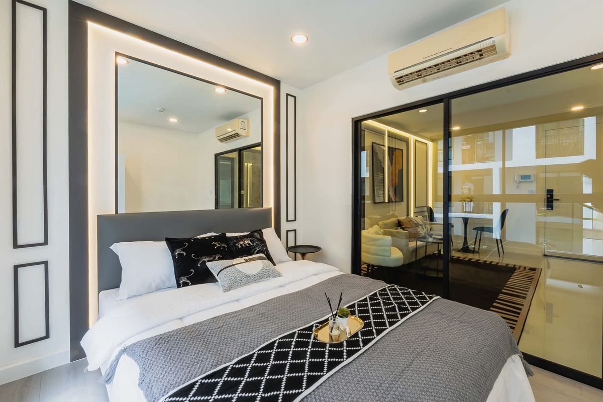 ขายคอนโดรัชดา ห้วยขวาง : คอนโดแต่งหรูห้องใหญ่ 33 ตรม✨ || เดิน 500 ม. MRT ห้วยขวาง 🚝 || ผ่อนเพียง 10,xxx บาท    