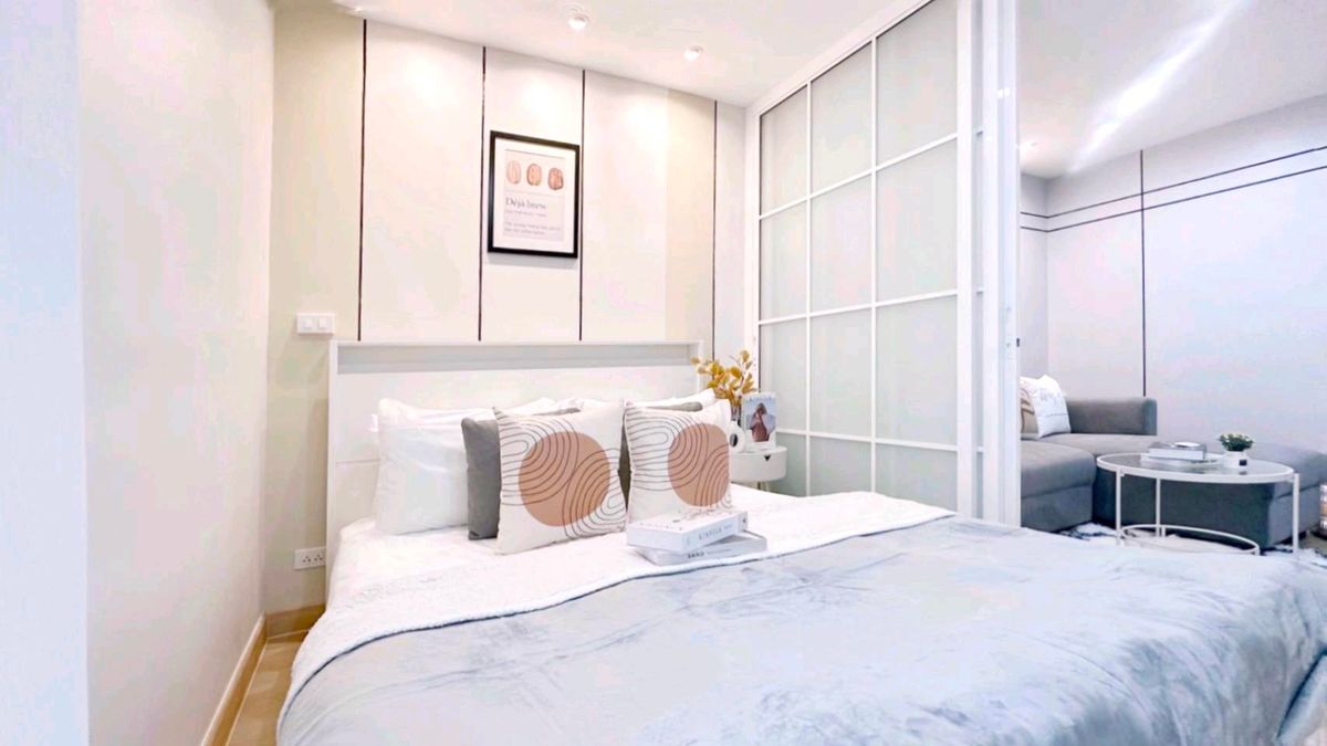 ขายคอนโดบางนา แบริ่ง ลาซาล : 👉ของมันต้องมี! คอนโดพร้อมอยู่ ห้องครัวแยก ระเบียงกว้าง ราคาเบา ผ่อนถูกกว่าเช่า!  ✨️Regent Home 7/2 Bangna (รีเจ้นท์ โฮม 7/2 บางนา)✨️