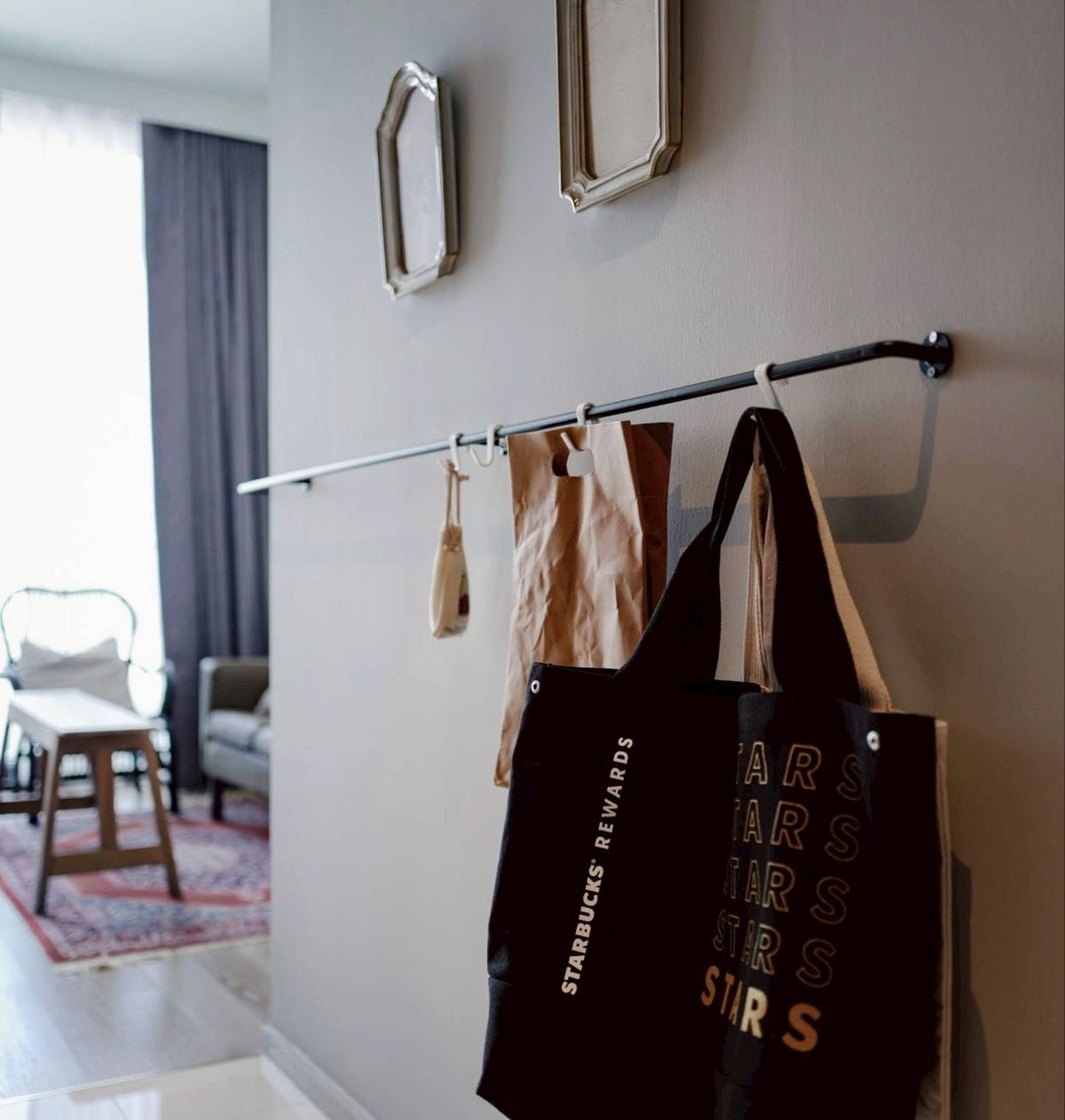 ให้เช่าคอนโดสีลม ศาลาแดง บางรัก : ปล่อยเช่า  1 นอน 1  น้ำ 50 ตร.ม. ห้องสวย ตกแต่งอย่างดีเฟอร์+เครื่องใช้ไฟฟ้าครบ ชั้นสูง วิวไม่บล็อก พร้อมเข้าอยู่