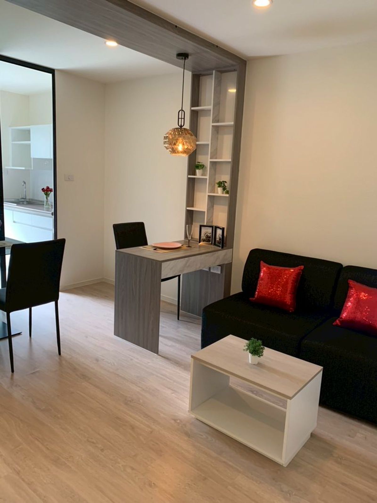 For RentCondoLadkrabang, Suwannaphum Airport : Building B Phase 2 #Condo for rent near Suvarnabhumi  #Icon Green Green Space, Sukhumvit 77 I Condo Green Space Sukhumvit 77, near Robinson, near Pasio, near Suvarnabhumi, near Airport Link, Lat Krabang #Ferre # #The vertical pool view