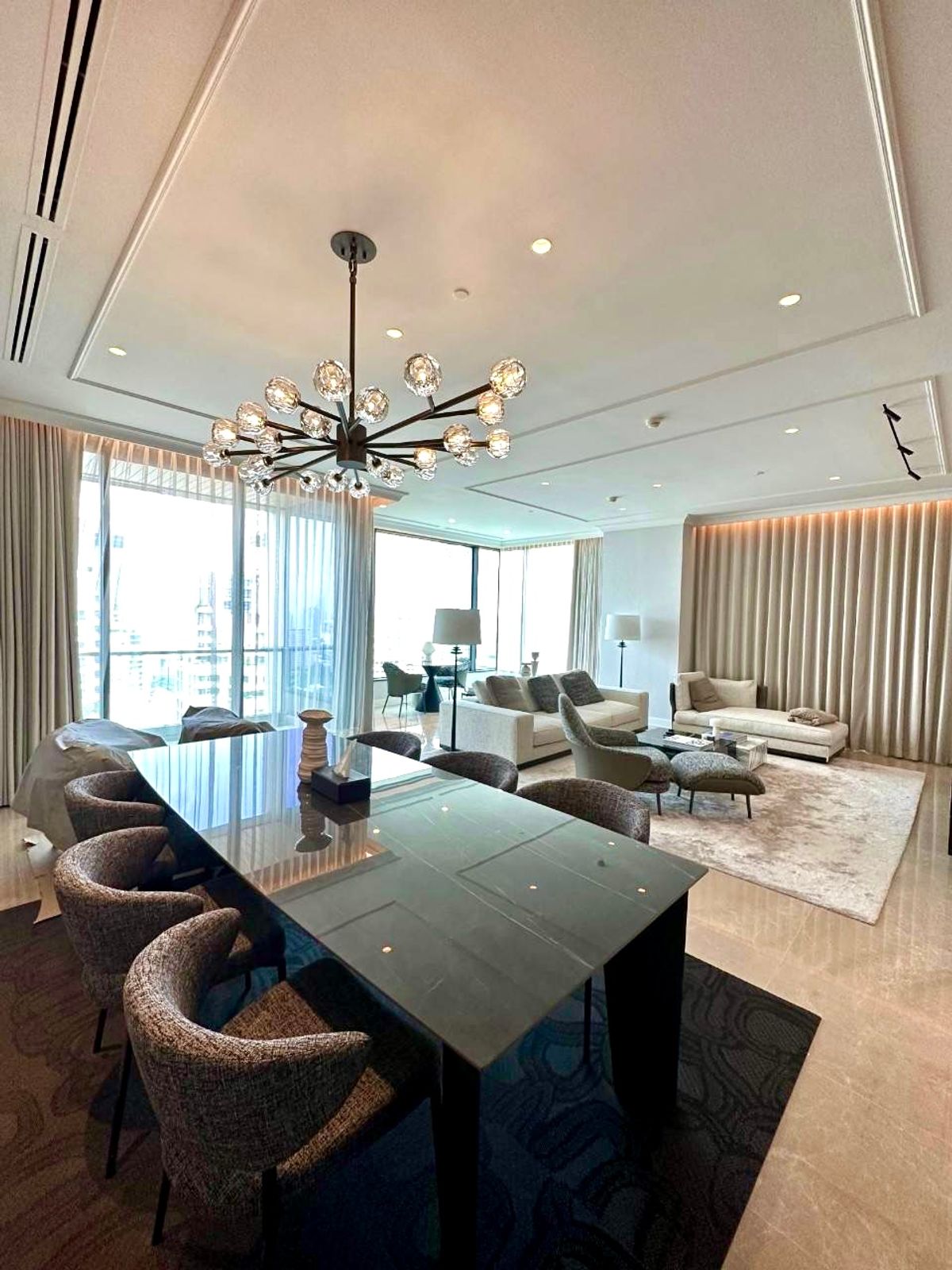 For SaleCondoWitthayu, Chidlom, Langsuan, Ploenchit : Sindhorn Residence: 3BED 4BATH 3X FL. 235SQM. 85,000,000 am: 0656199198