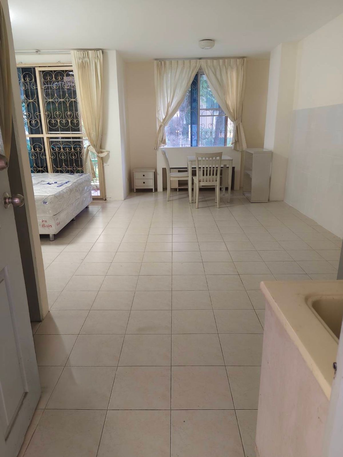 For RentCondoBangna, Bearing, Lasalle : Condo ready to stay