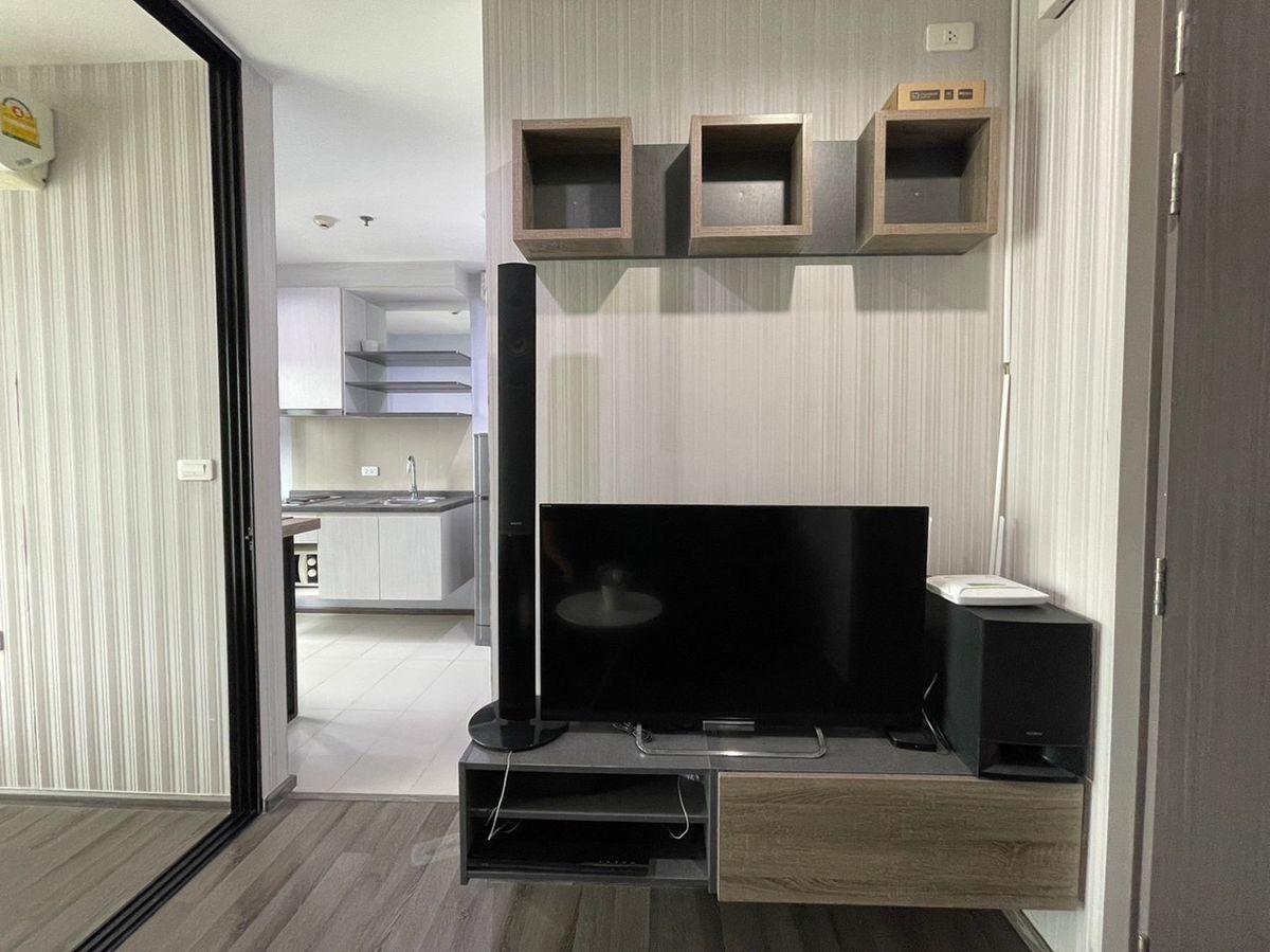 ให้เช่าคอนโดอ่อนนุช อุดมสุข : ให้เช่า The Base Park West ชั้น30 วิวเมือง ห้องขนาด 26 ตร.ม. เครื่องใช้ไฟฟ้าและเฟอร์ครบ ใกล้บีทีเอสอ่อนนุช,Habito mall พร้อมเข้าอยู่  ราคา 13,000 บาท 