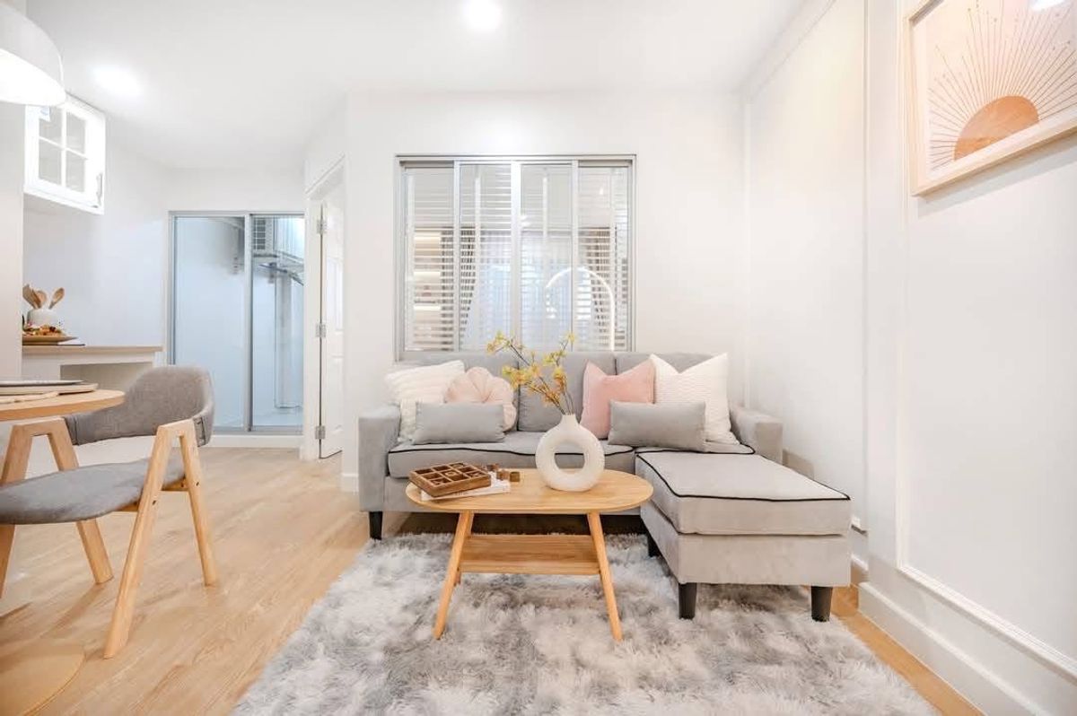 For RentCondoRamkhamhaeng, Hua Mak : For rent: Lumpini Condo Town Bodindecha - Ramkhamhaeng