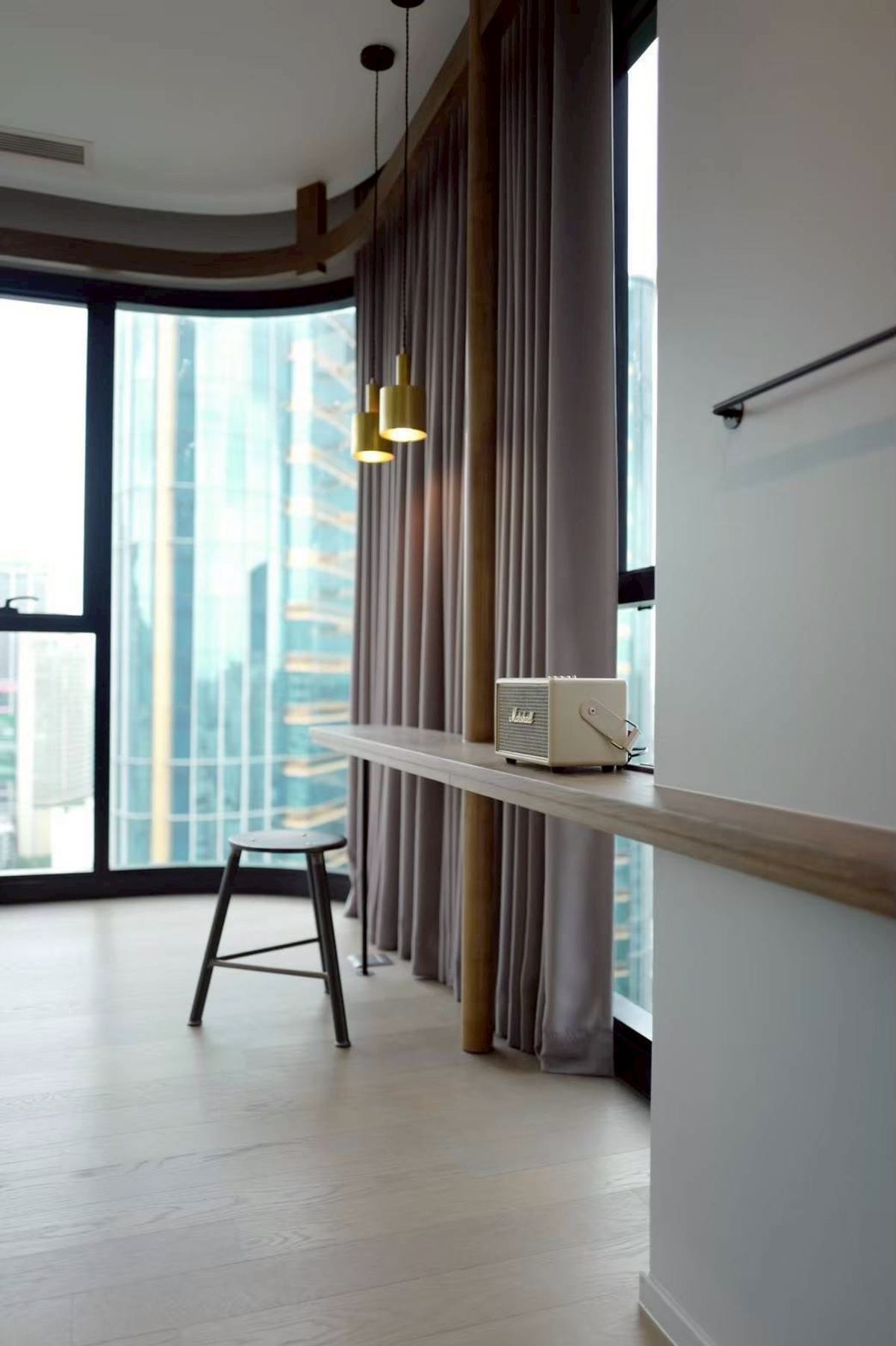 For RentCondoSukhumvit, Asoke, Thonglor : (For Rent)  2 Beds 2 Baths 64 Sqm. Fully furnished - READY TO MOVE IN