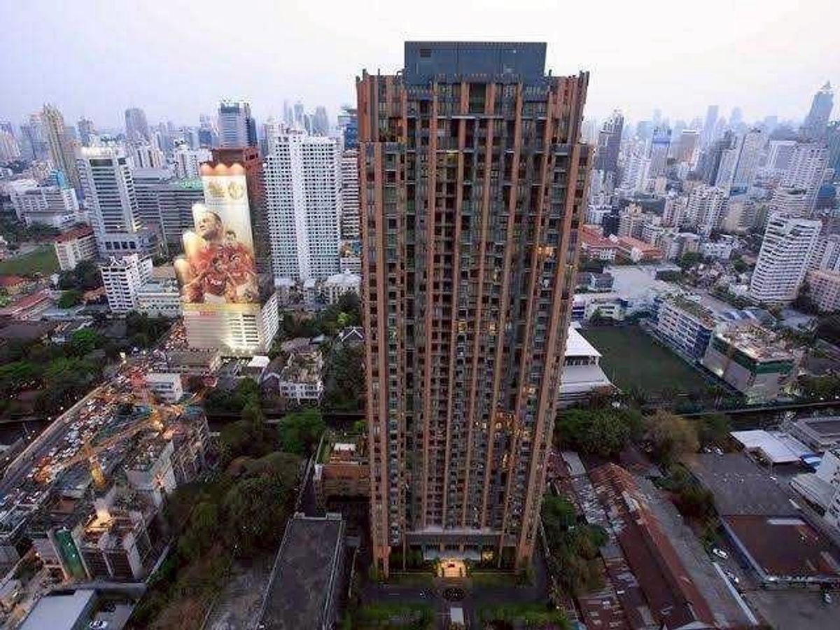 ขายคอนโดพระราม 9 เพชรบุรีตัดใหม่ RCA : ขาย Villa Asoke วิลล่า อโศก 4ห้องนอน 4ห้องน้ำ (Penthouses)
