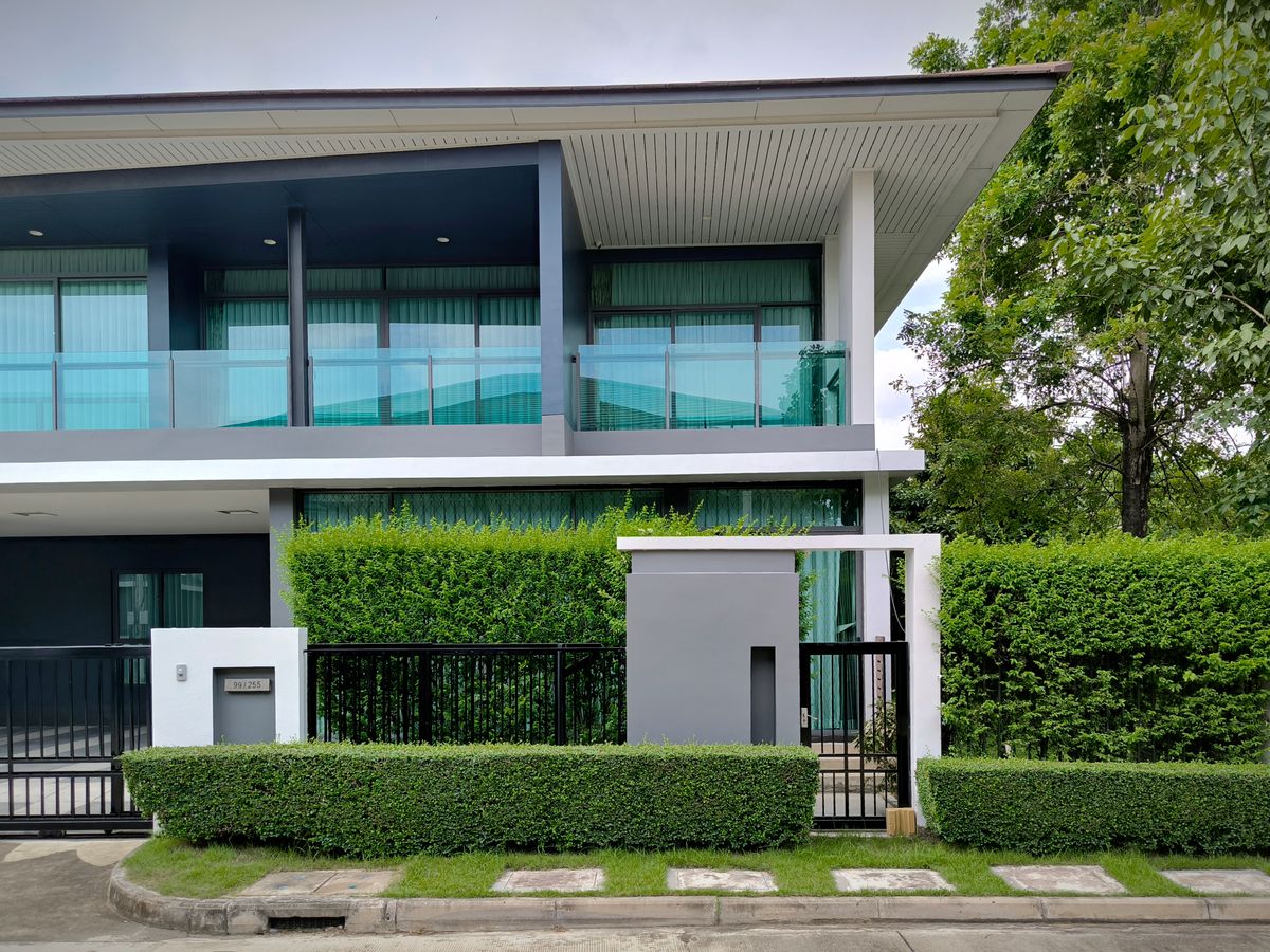 For RentHousePattanakan, Srinakarin : House for Rent – Setthasiri Krungthep Kreetha 15/1, 393 sq.m., Rental 200K per month