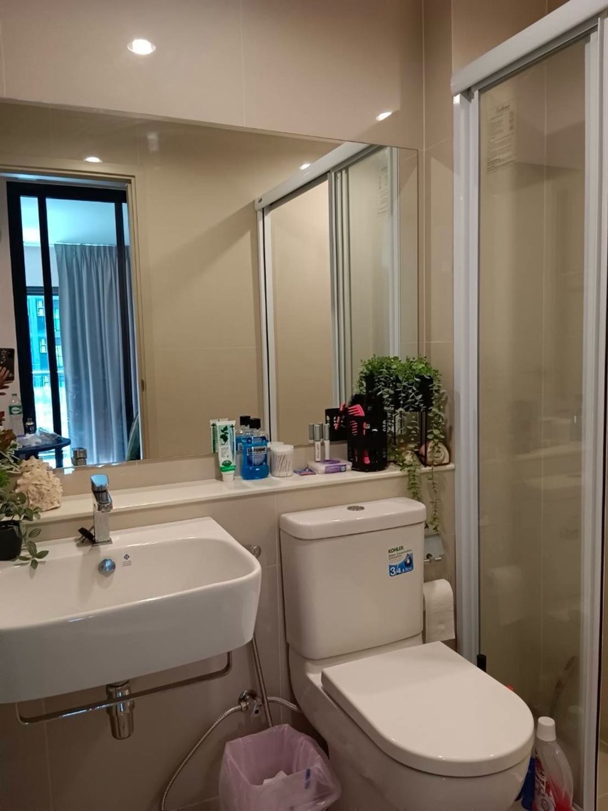 For RentCondoSamut Prakan,Samrong : Urgent rent Aspire Erawan Prime Building A, Floor 9, corner room, swimming pool, size 35.15 sq.m., special price 13,500 baht