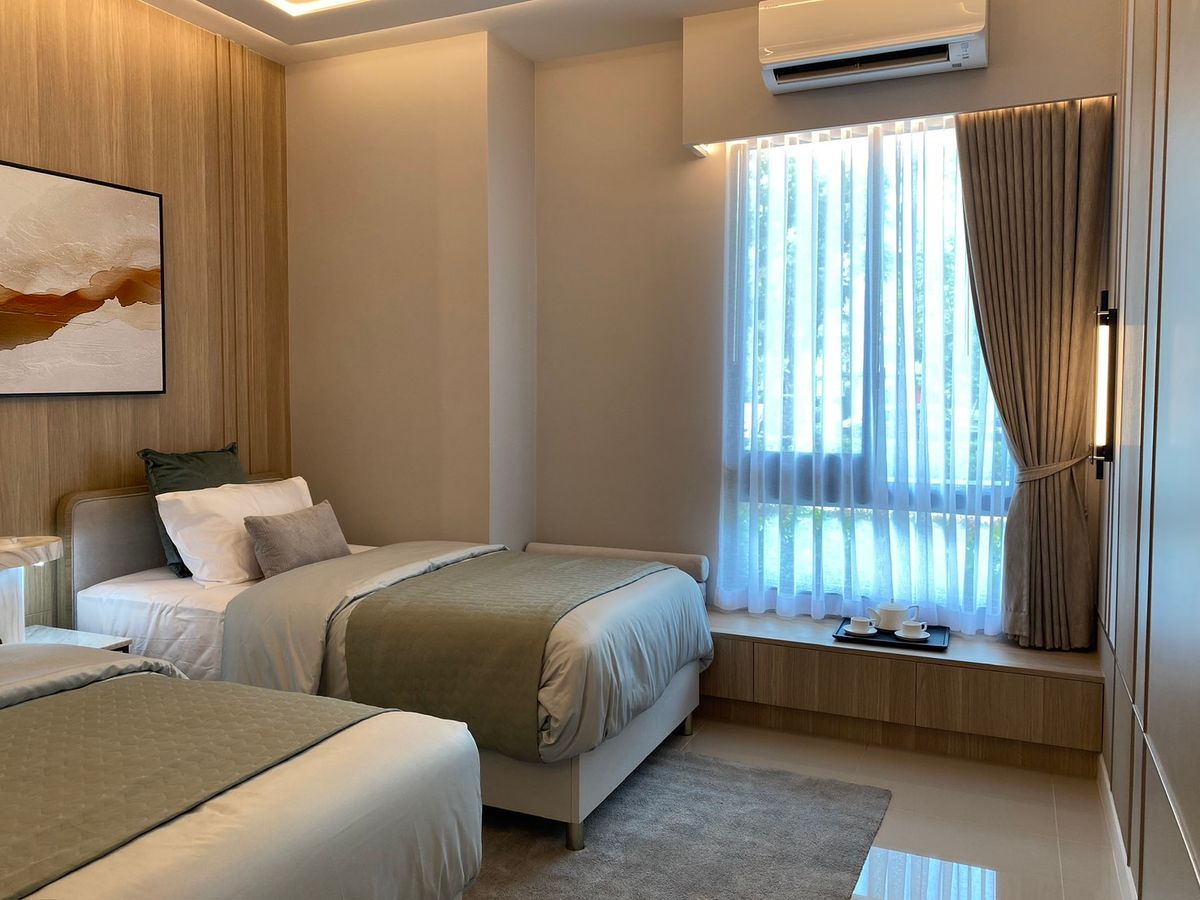 For SaleHouseLadkrabang, Suwannaphum Airport : & quot; Ban Ninya, Krungthep Kreetha Motorway & quot; 3 -storey detached house project, Krungthep Kreetha from Central Pattana