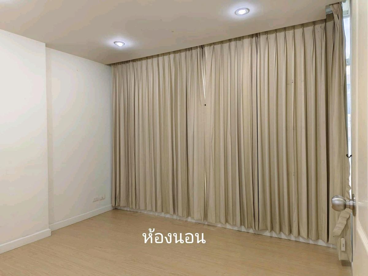 ขายคอนโดรัชดา ห้วยขวาง : ขายคอนโด ซีณิธ เพลส ห้วยขวาง, 1 ห้องนอน, ใกล้รถไฟฟ้าใต้ดินห้วยขวาง