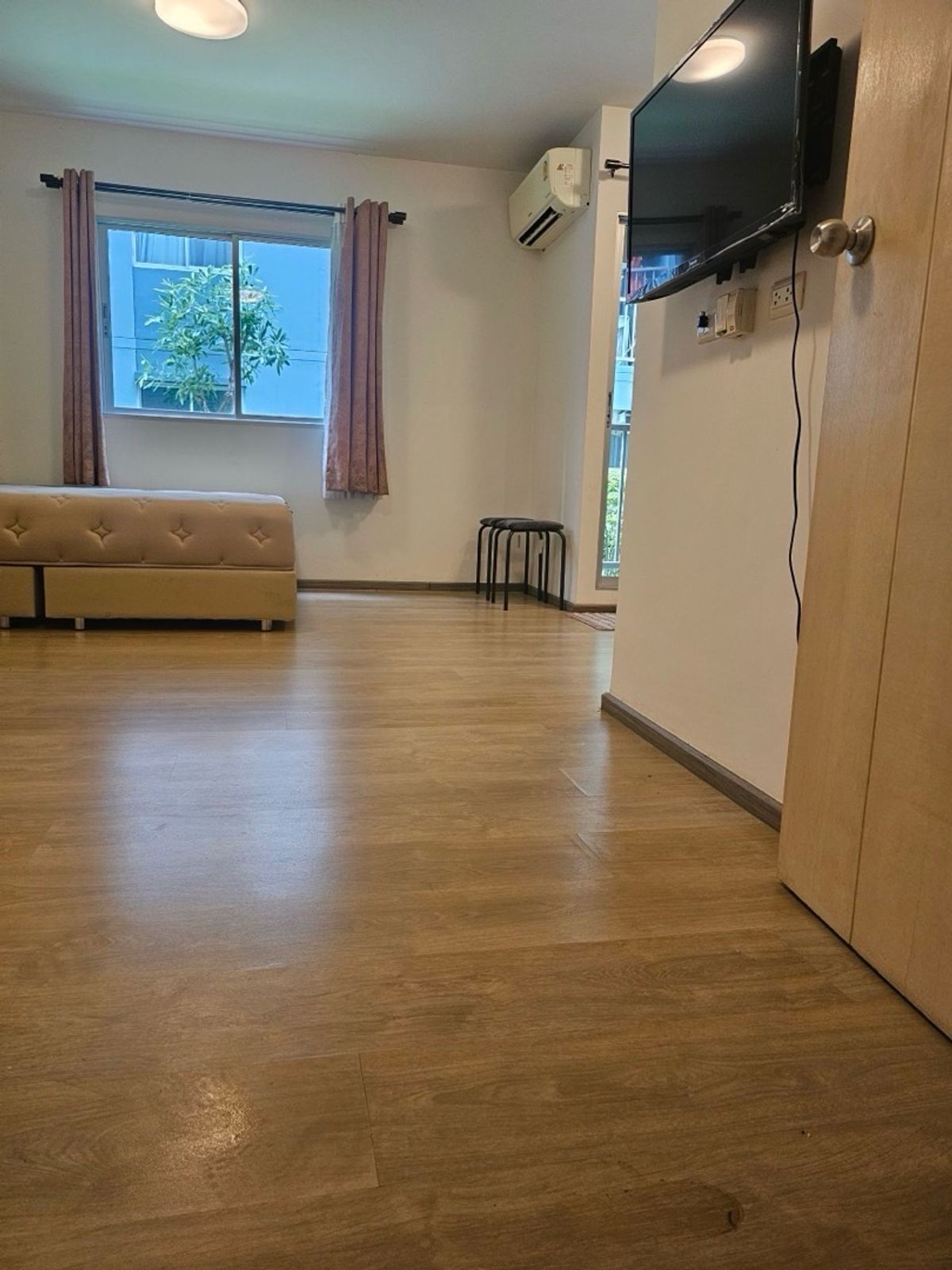 For RentCondoPathum Thani,Rangsit, Thammasat : Rent a good price