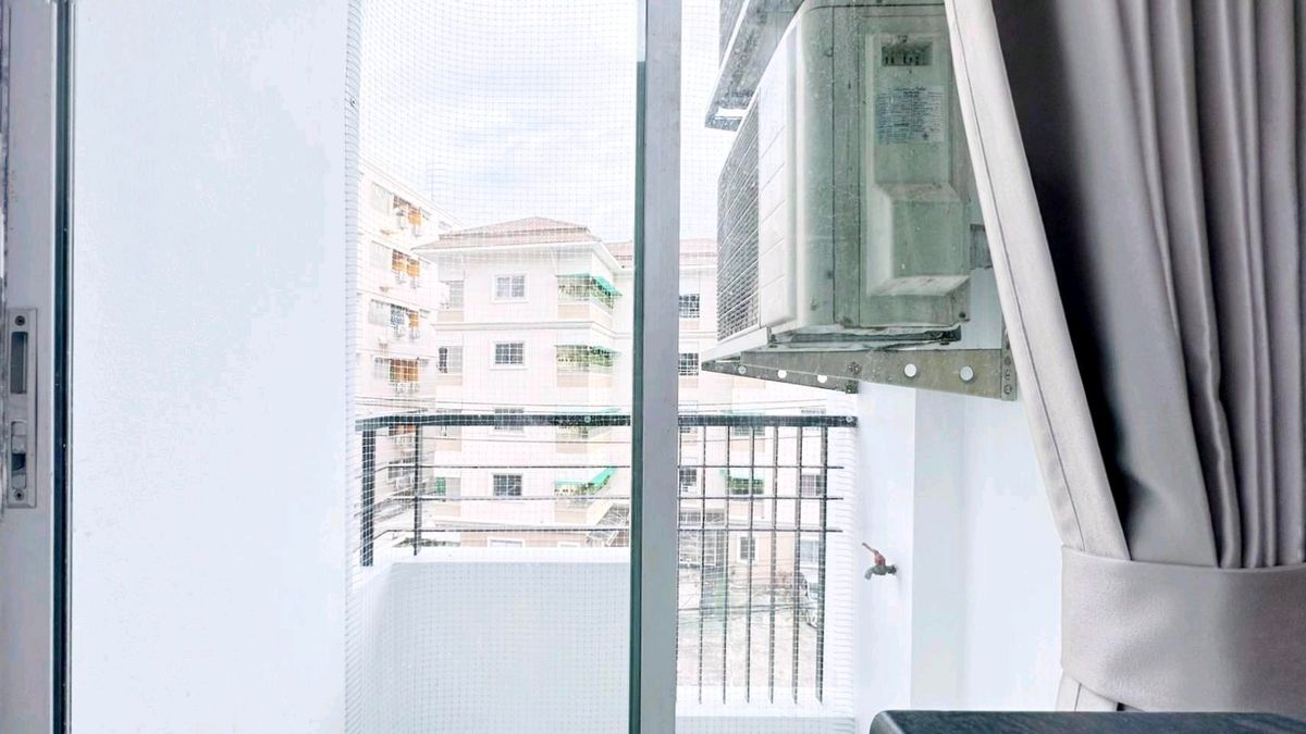 For SaleCondoKasetsart, Ratchayothin : 🌳 Good condo, location in the center of the city near Plaza Lagoon, worth more than anyone else! 🏢 Double U Condominium Ladprao-Wang Hin 🌳