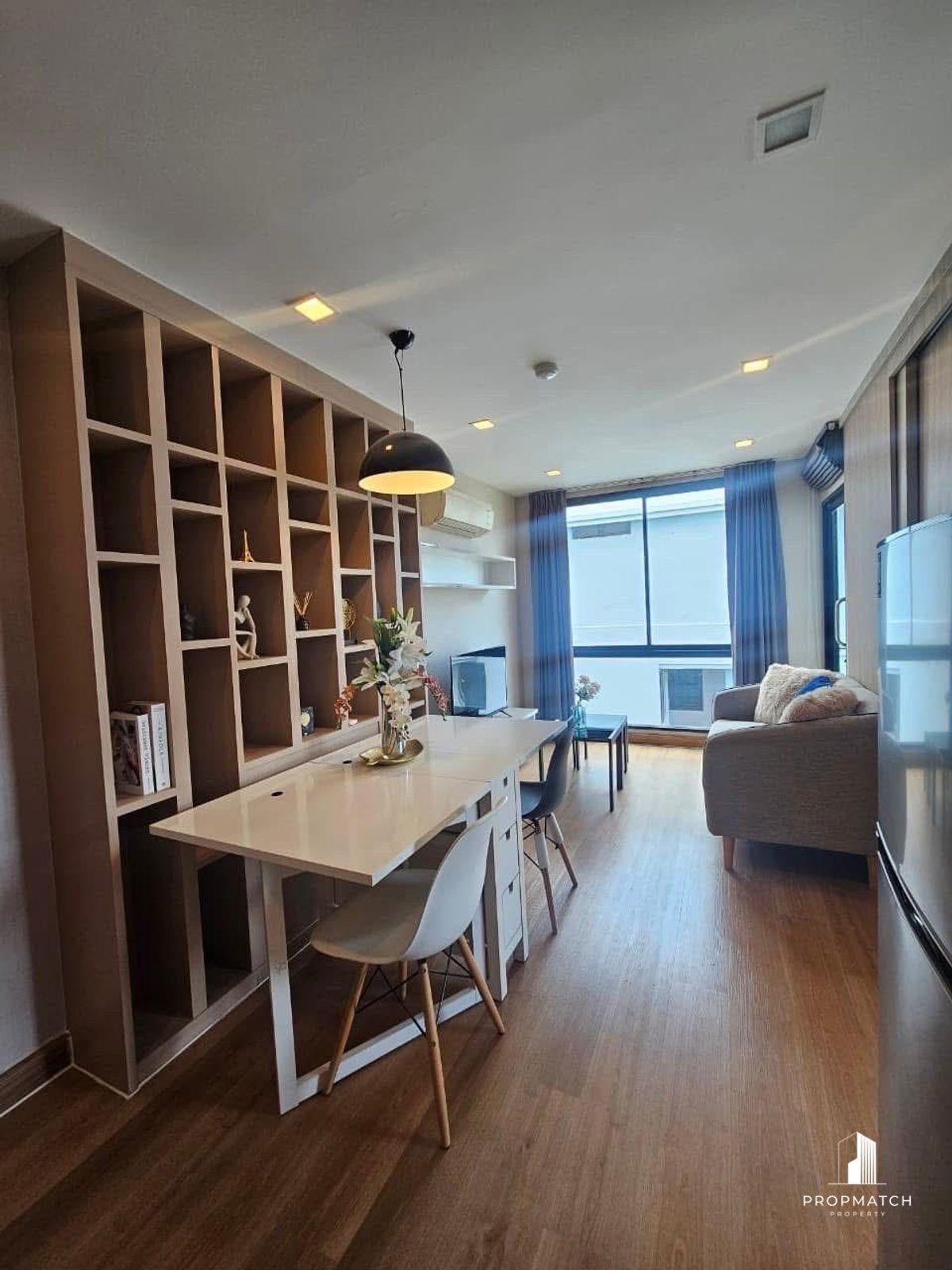 ให้เช่าคอนโดสุขุมวิท อโศก ทองหล่อ : ✨Flash Deal ✨The ACE Ekamai( 1Bed 1Bath 45SQM.) แต่งครบพร้อมอยู่ !! เพียง 20,000บาทต่อเดือน Tel.0981315848 @propmatch