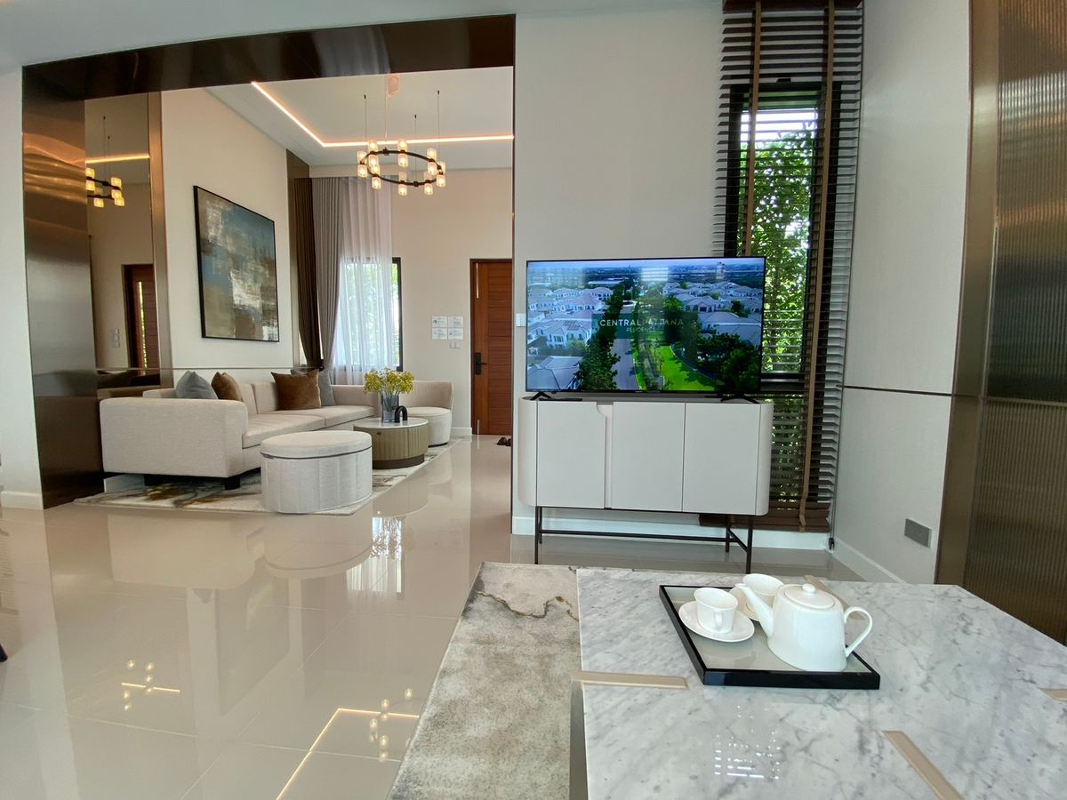 For SaleHouseLadkrabang, Suwannaphum Airport : & quot; Ban Ninya, Krungthep Kreetha Motorway & quot; 3 -storey detached house project, Krungthep Kreetha from Central Pattana