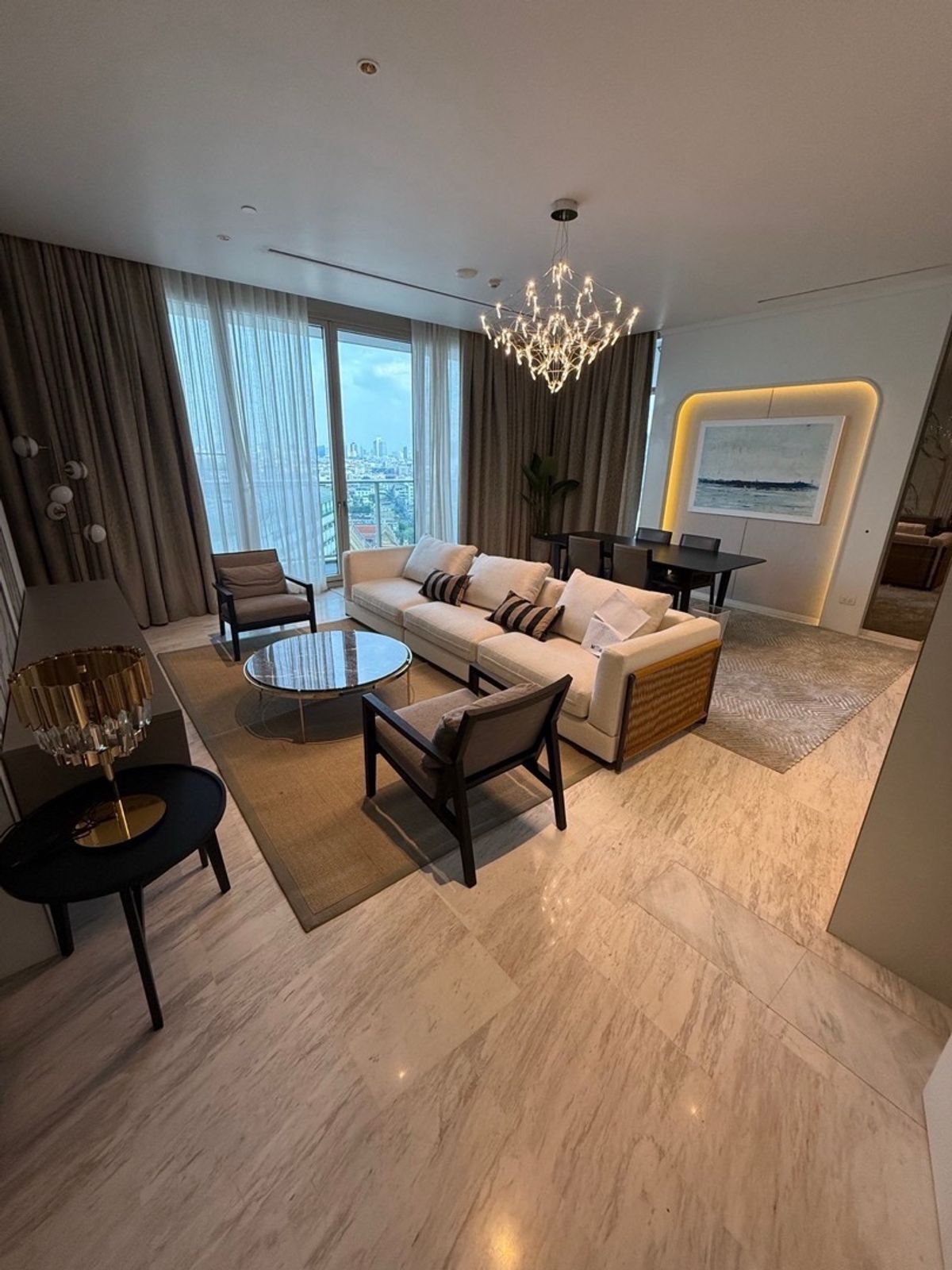 ให้เช่าคอนโดสาทร นราธิวาส : Four Seasons Private Residences | Rent: 280K ❌From 350K❌ 3 bedrooms, 3 bathrooms |250 sq.m.
Floor: 10+