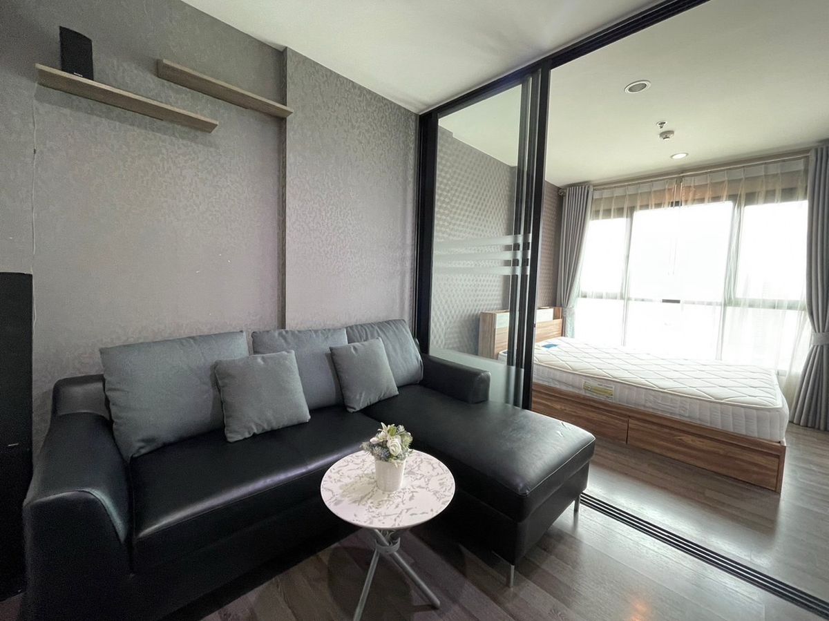 For RentCondoOnnut, Udomsuk : Rent The Base Park West, 30th floor, city view, size 26 sq.m. Near BTS Onnut, Habito Mall, ready to enter at 13,000 baht.