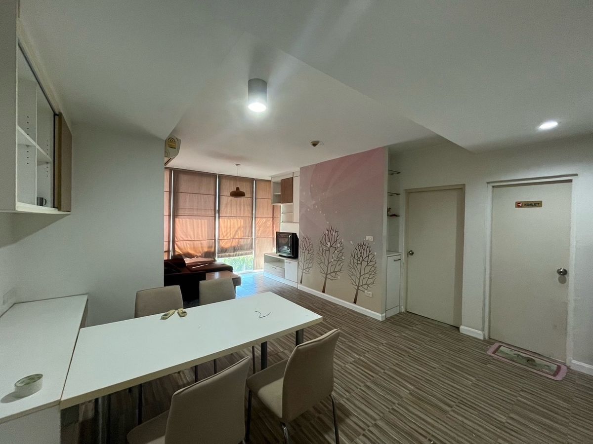 ให้เช่าคอนโดพัฒนาการ ศรีนครินทร์ : ปล่อยเช่าคอนโด the Iris condo พระราม 9-ศรีนครินทร์ ห้องมุม 1 นอน 1 น้ำ ตึก B ชั้น2 ขนาด 45.5 ตรม ราคา 9,000/เดือน

