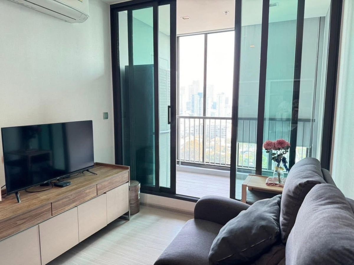 ให้เช่าคอนโดอ่อนนุช อุดมสุข : ให้เช่า Life Sukhumvit 62 | 1 ห้องนอน 1 ห้องน้ำ | 39 ตร.ม. | ชั้น 17 | พร้อมอยู่, เฟอร์ครบ | เดินทางสะดวก ใกล้ BTS บางจาก & ทางด่วน | ราคา 17,000 บาท/เดือน
