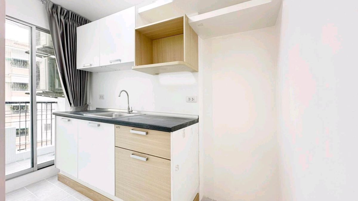 For SaleCondoKasetsart, Ratchayothin : 🌳 Good condo, location in the center of the city near Plaza Lagoon, worth more than anyone else! 🏢 Double U Condominium Ladprao-Wang Hin 🌳