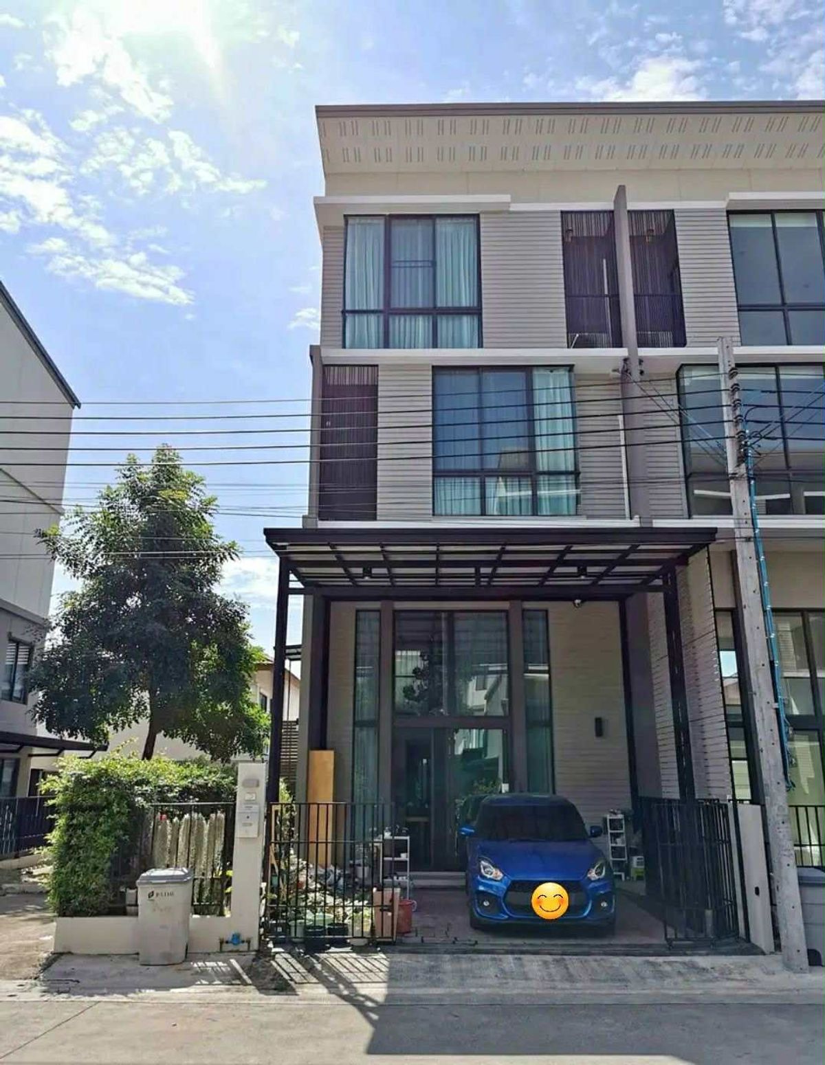 ทาวน์โฮมพัฒนาการ ศรีนครินทร์ : ทาวน์โฮม Patio พัฒนาการ 32 (49K)