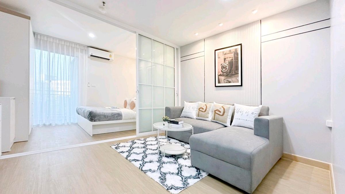 For SaleCondoBangna, Bearing, Lasalle : 《Free transfer 》🥰🥰🥰 Ready to stay. Regent Home 7/2 Bangna. Beautiful room at the cover near BTS Bangna.