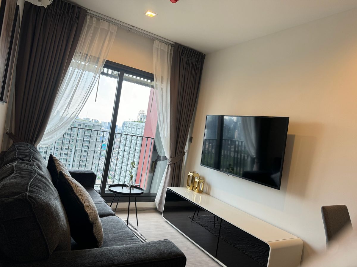 ให้เช่าคอนโดพระราม 9 เพชรบุรีตัดใหม่ RCA : ✨Condo for Rent : Life Asoke Hype (AP-02 ) ( line : @condo91 )