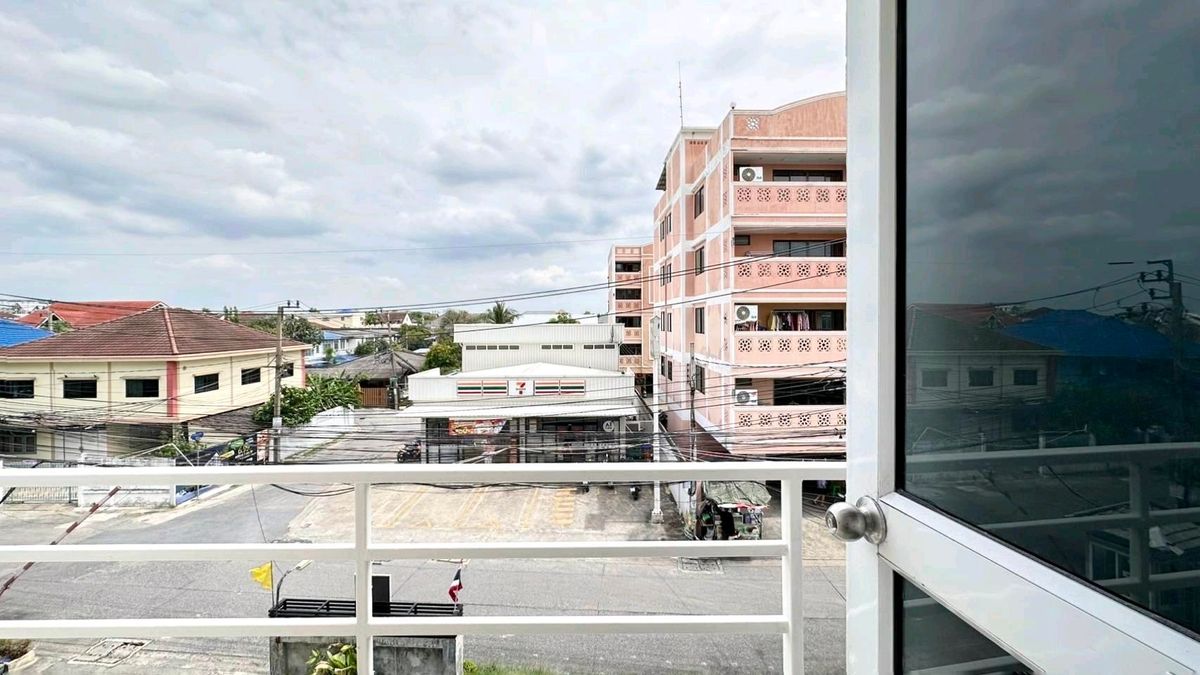 ขายคอนโดโชคชัย4 ลาดพร้าว71 : 😺🐶ฝันของสายเลี้ยงสัตว์เป็นจริงแล้ว! ห้องใหญ่ ฟีลบ้าน ต้องที่นี่เลย👉 เจ ดับบลิว สวีท โชคชัย 4 (J.W. Suite Chokchai 4)🐰🦔