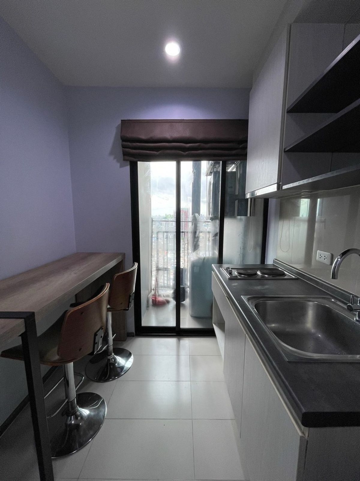 ให้เช่าคอนโดอ่อนนุช อุดมสุข : ให้เช่า The Base Park West ชั้น30 วิวเมือง ห้องขนาด 26 ตร.ม. เครื่องใช้ไฟฟ้าและเฟอร์ครบ ใกล้บีทีเอสอ่อนนุช,Habito mall พร้อมเข้าอยู่  ราคา 13,000 บาท 