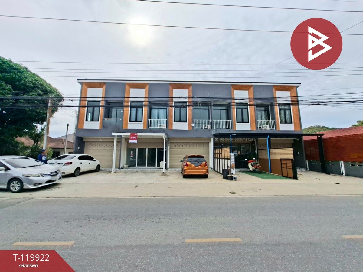 For SaleShop HousePattaya, Bangsaen, Chonburi : Quick sale, 2 -story commercial building, area 24.9 square wah, Sattahip, Chon Buri, good location